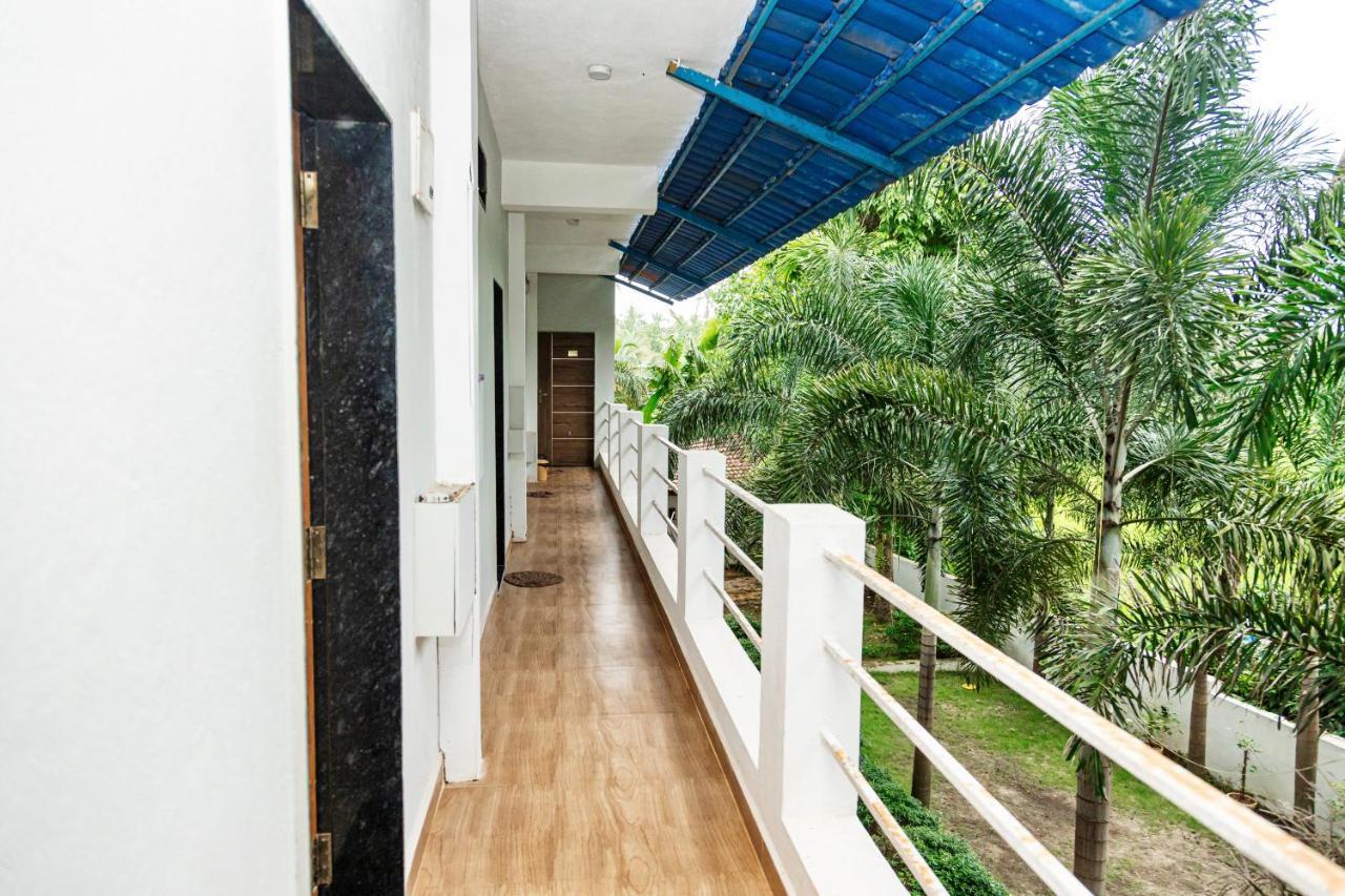 Fourteen Pods By The Sea Hotel Morjim Exterior photo