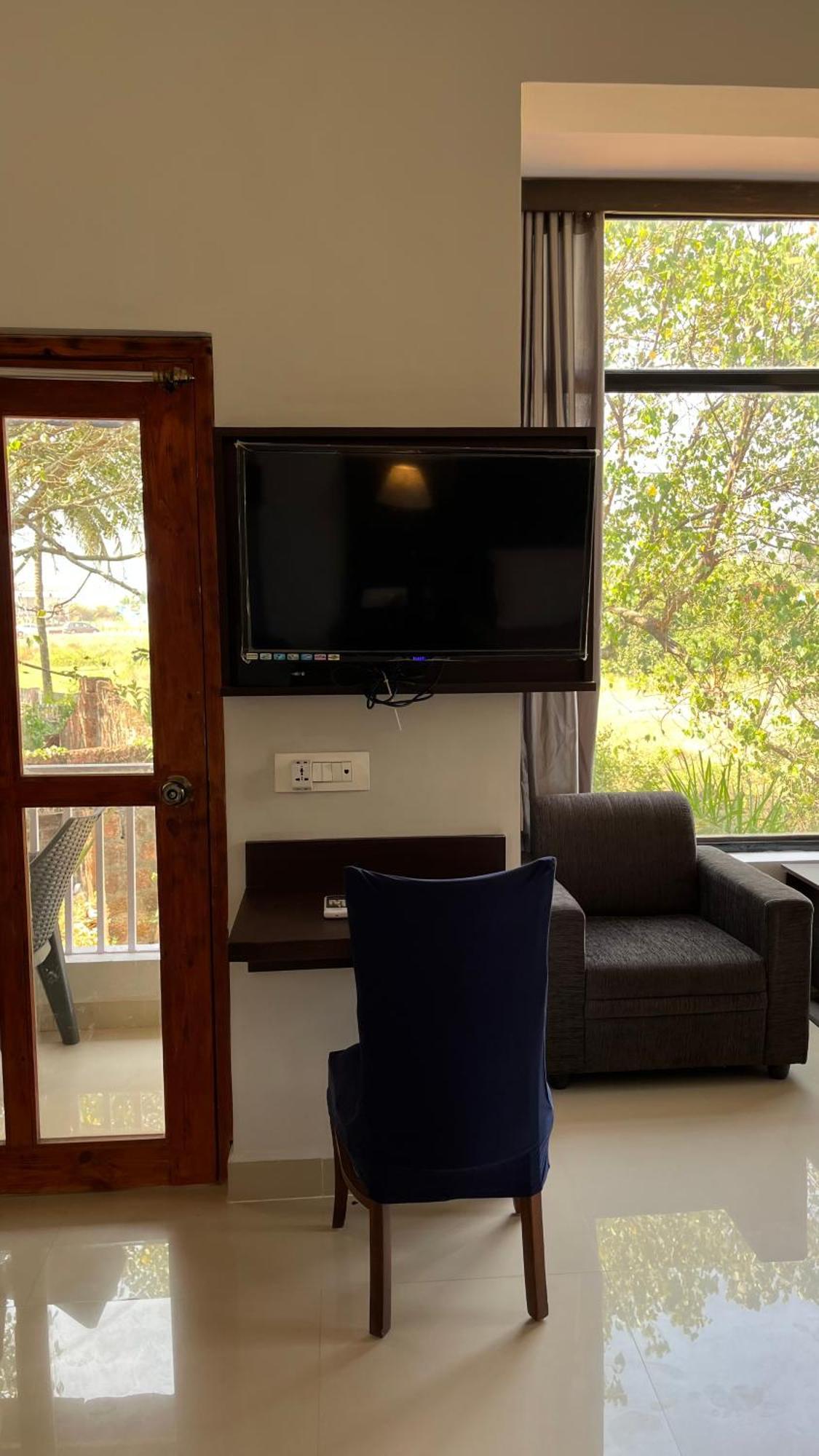 Fourteen Pods By The Sea Hotel Morjim Exterior photo